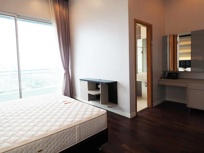 Property photos for Circle Condominium
