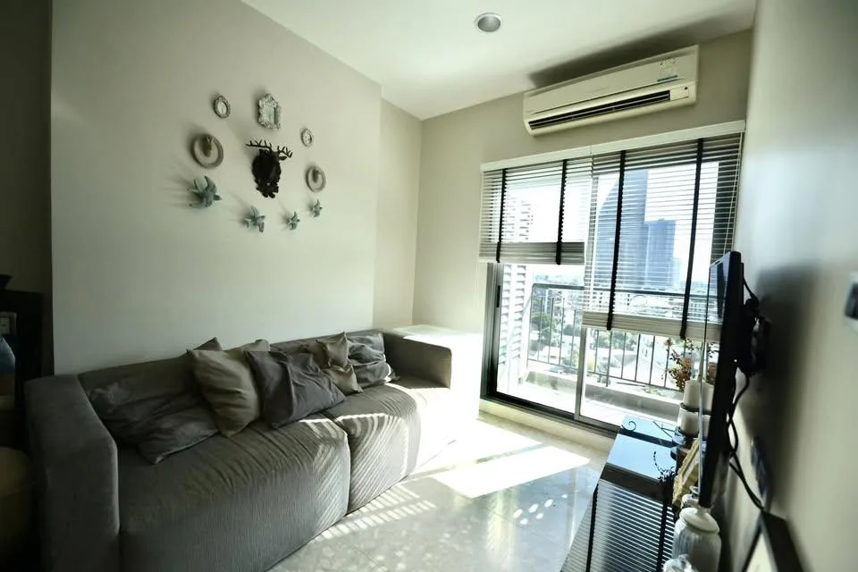 Property photos for The Crest Sukhumvit 34