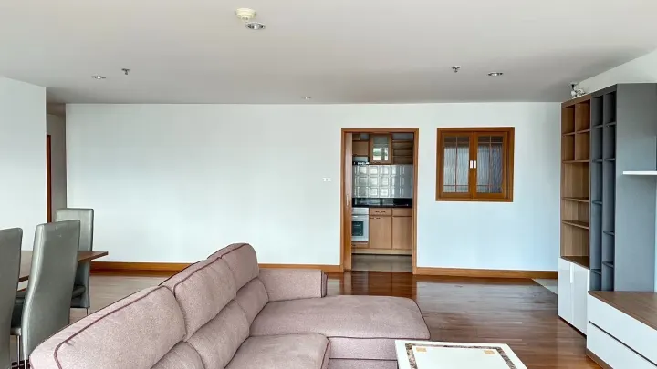 Property photos for Queen's Park View
