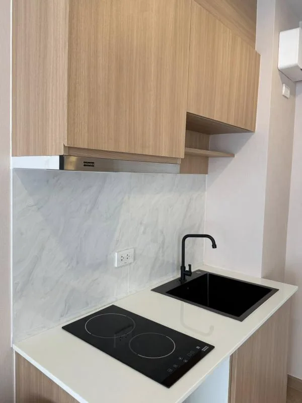 Property photos for Estella Ekkamai
