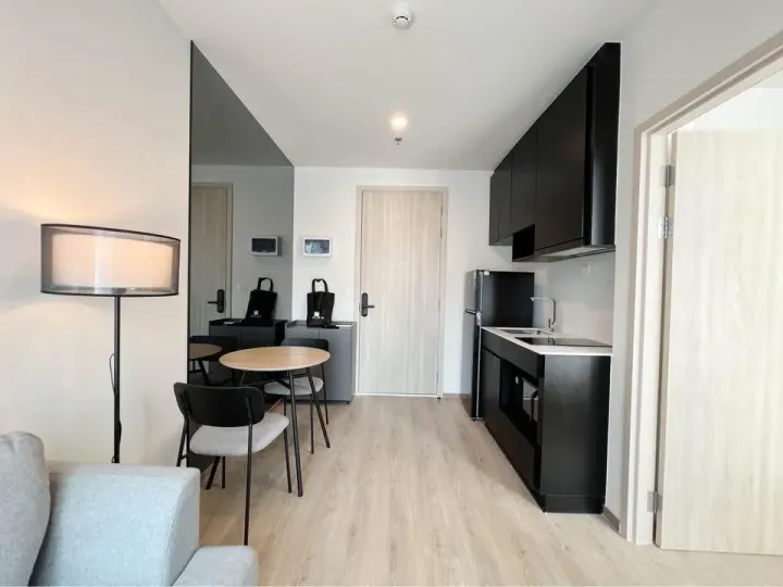 Property photos for Nue District R9