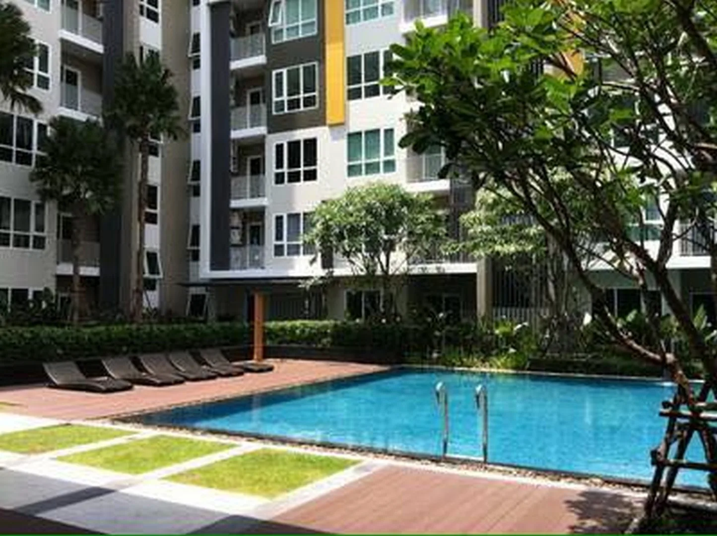 Property photos for The Key Phahonyothin