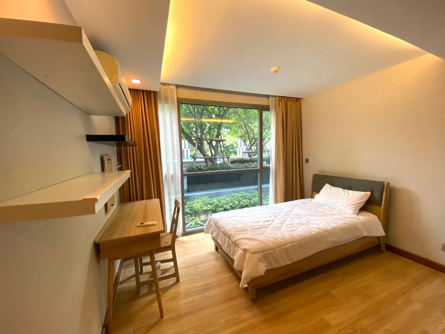 Property photos for Via Botani