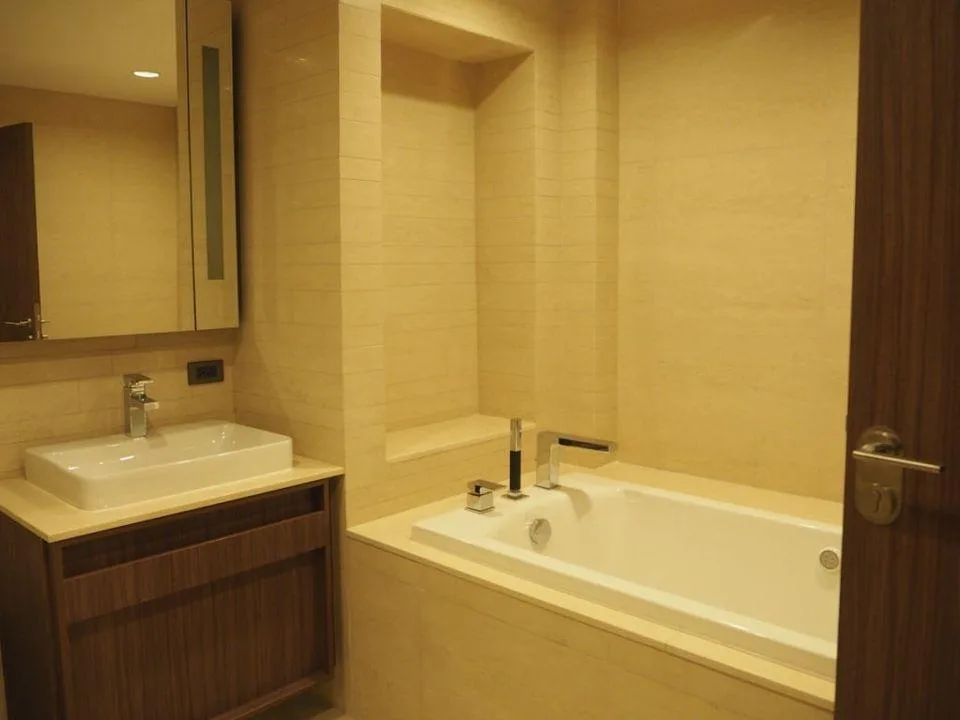 Property photos for The Hudson Sathorn 7