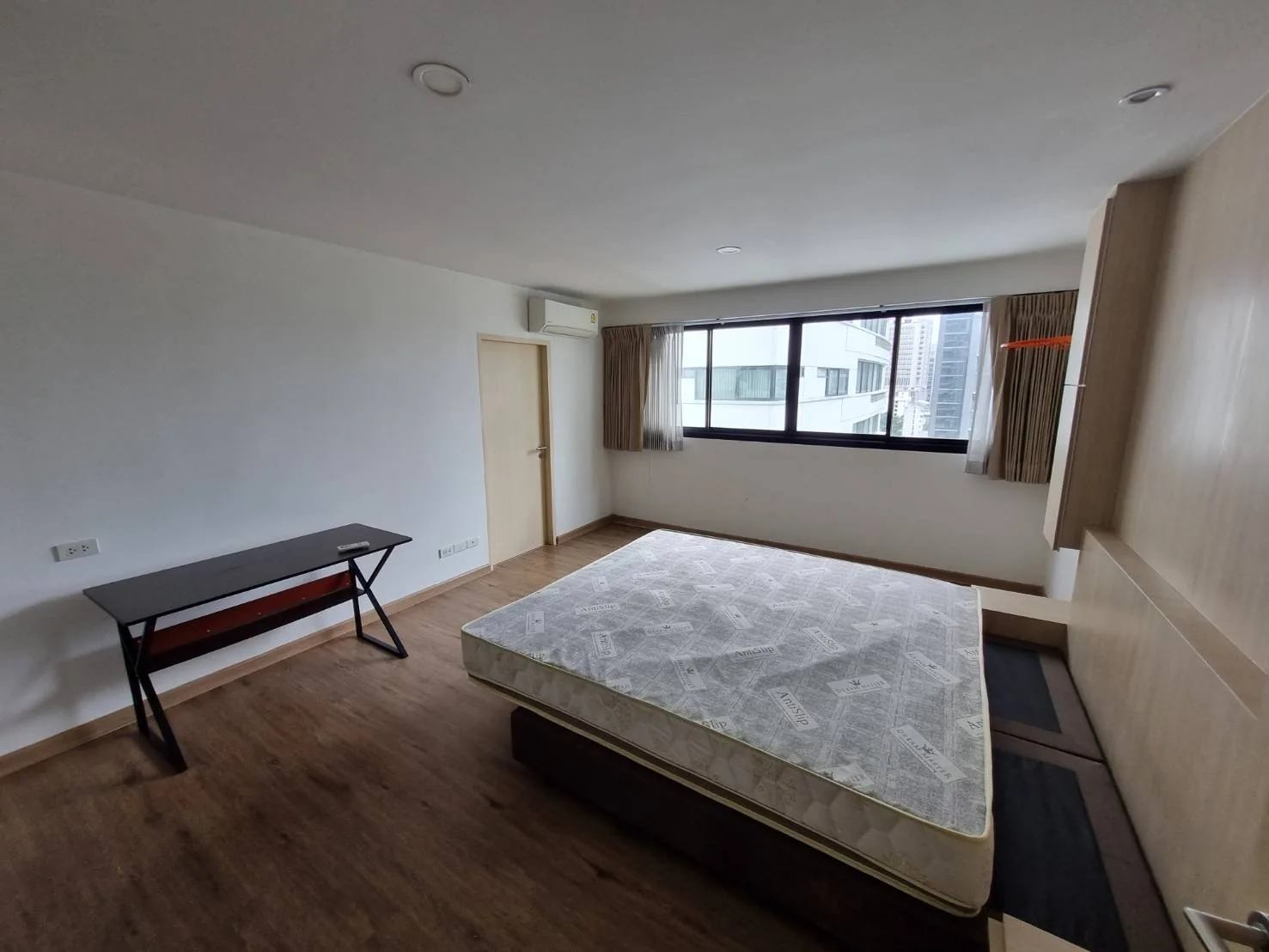 Property photos for Inter Tower