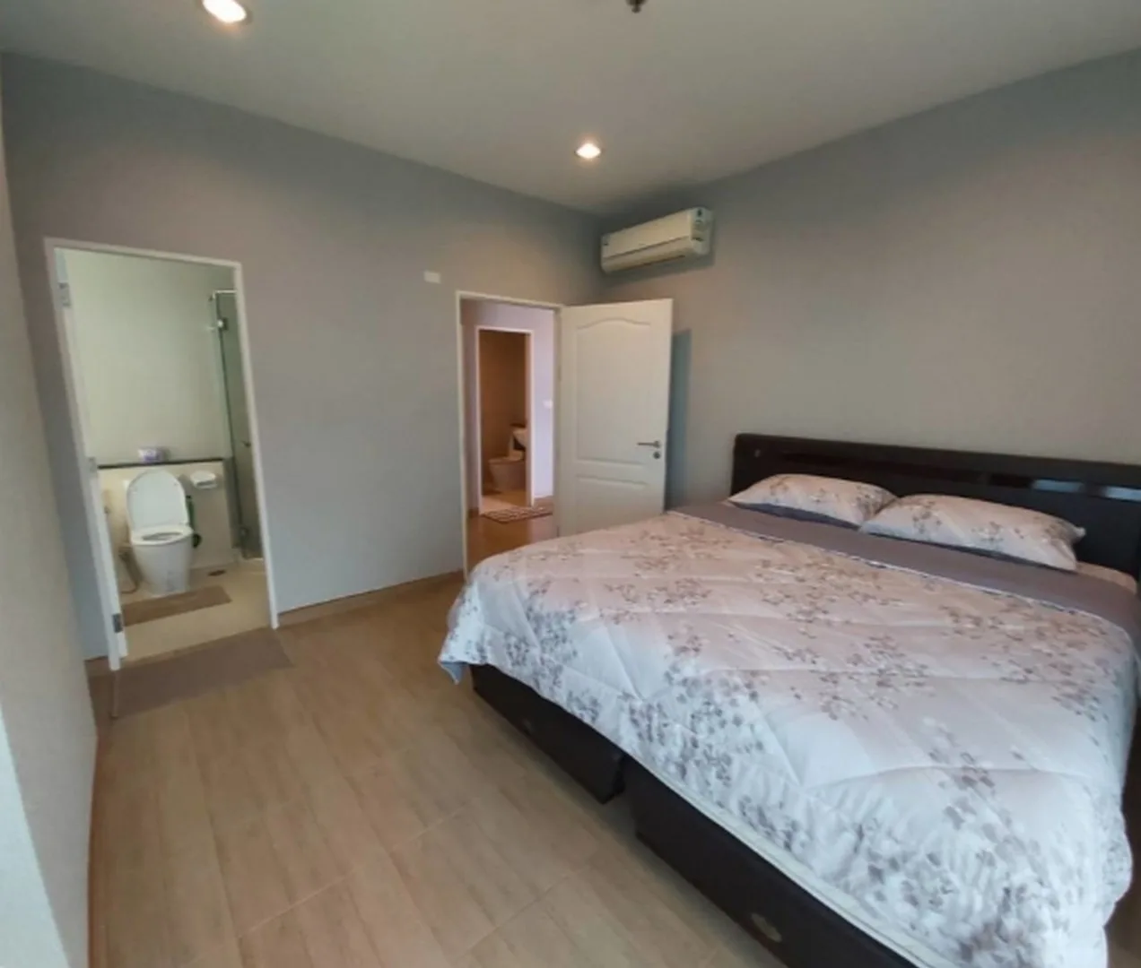 Property photos for The Light House