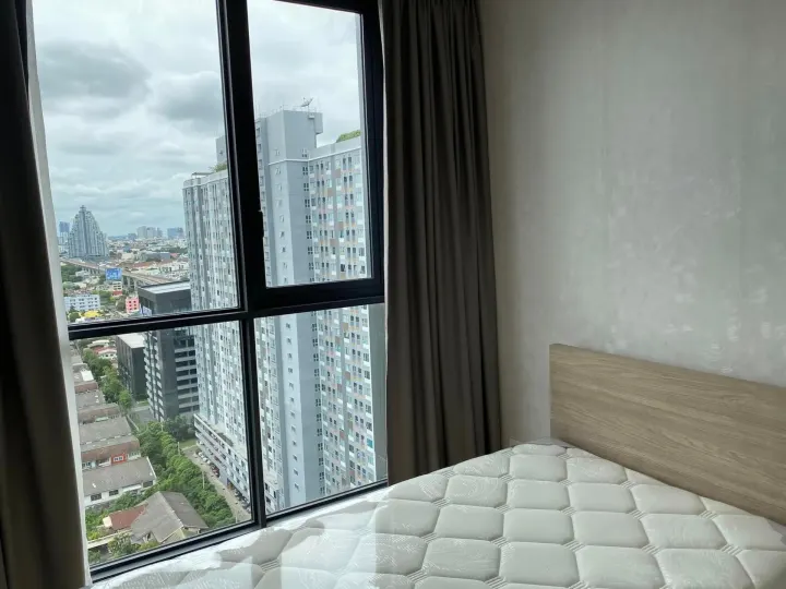 Property photos for The Line Wongsawang
