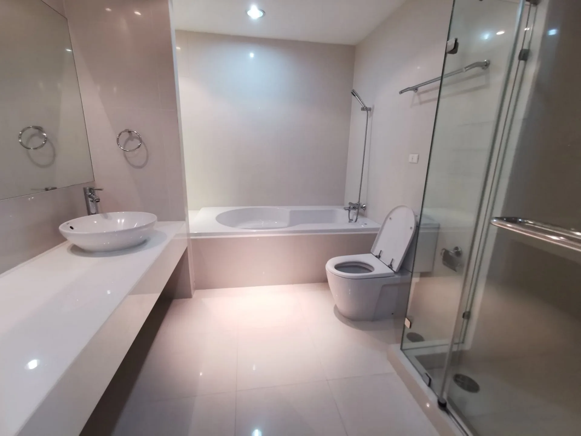 Property photos for Amanta Ratchada