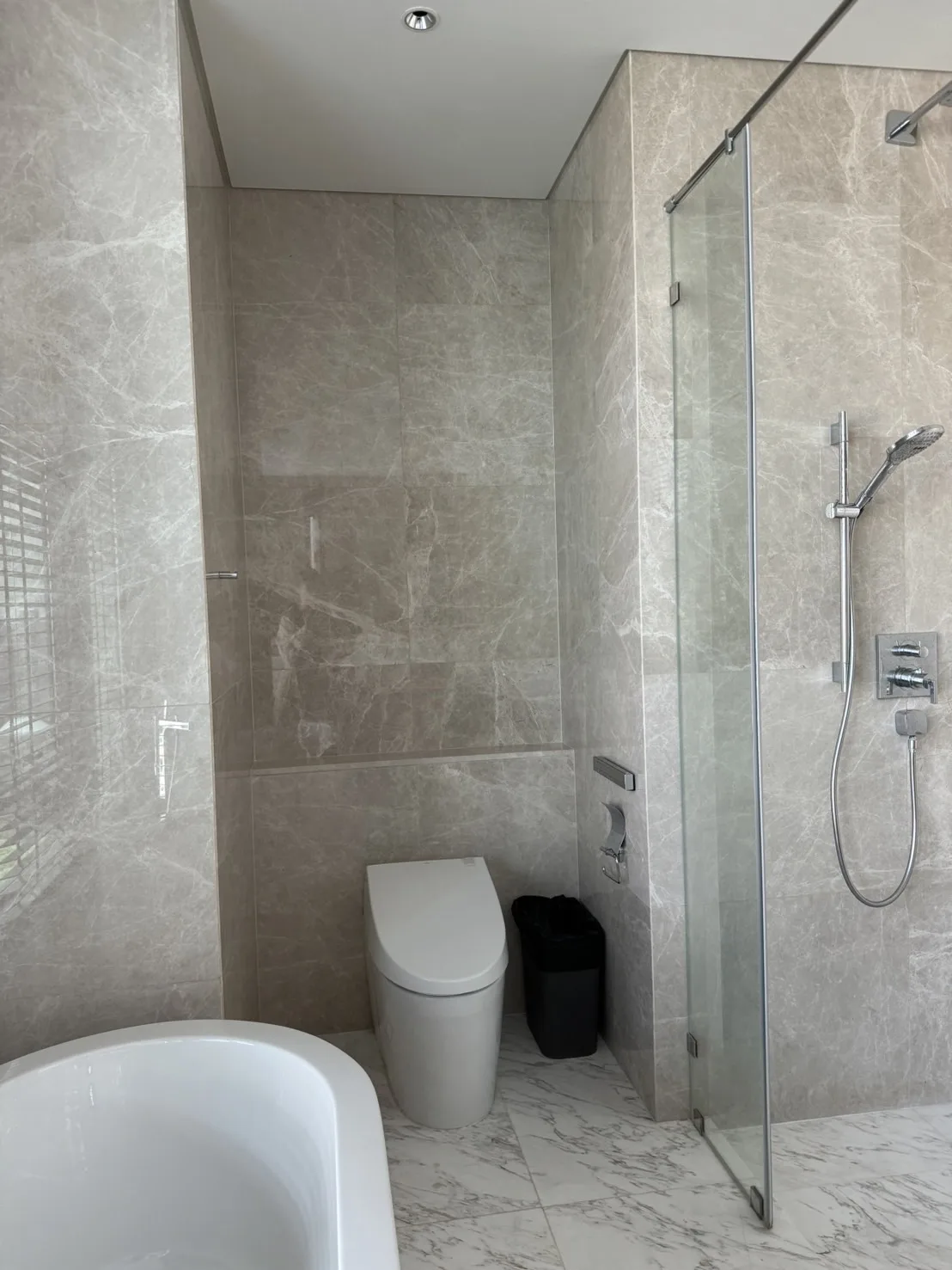 Property photos for Sindhorn Residence