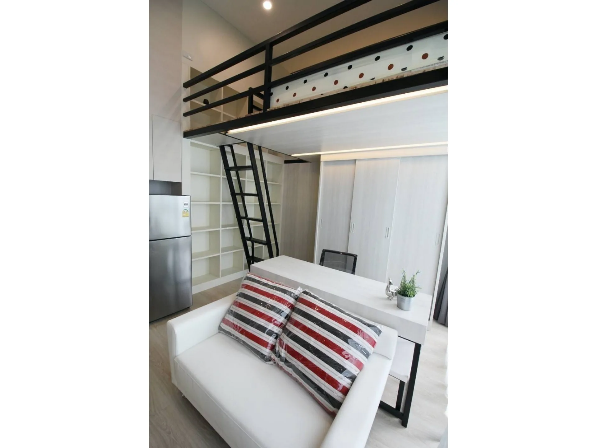 Property photos for Noble Revolve Ratchada 2