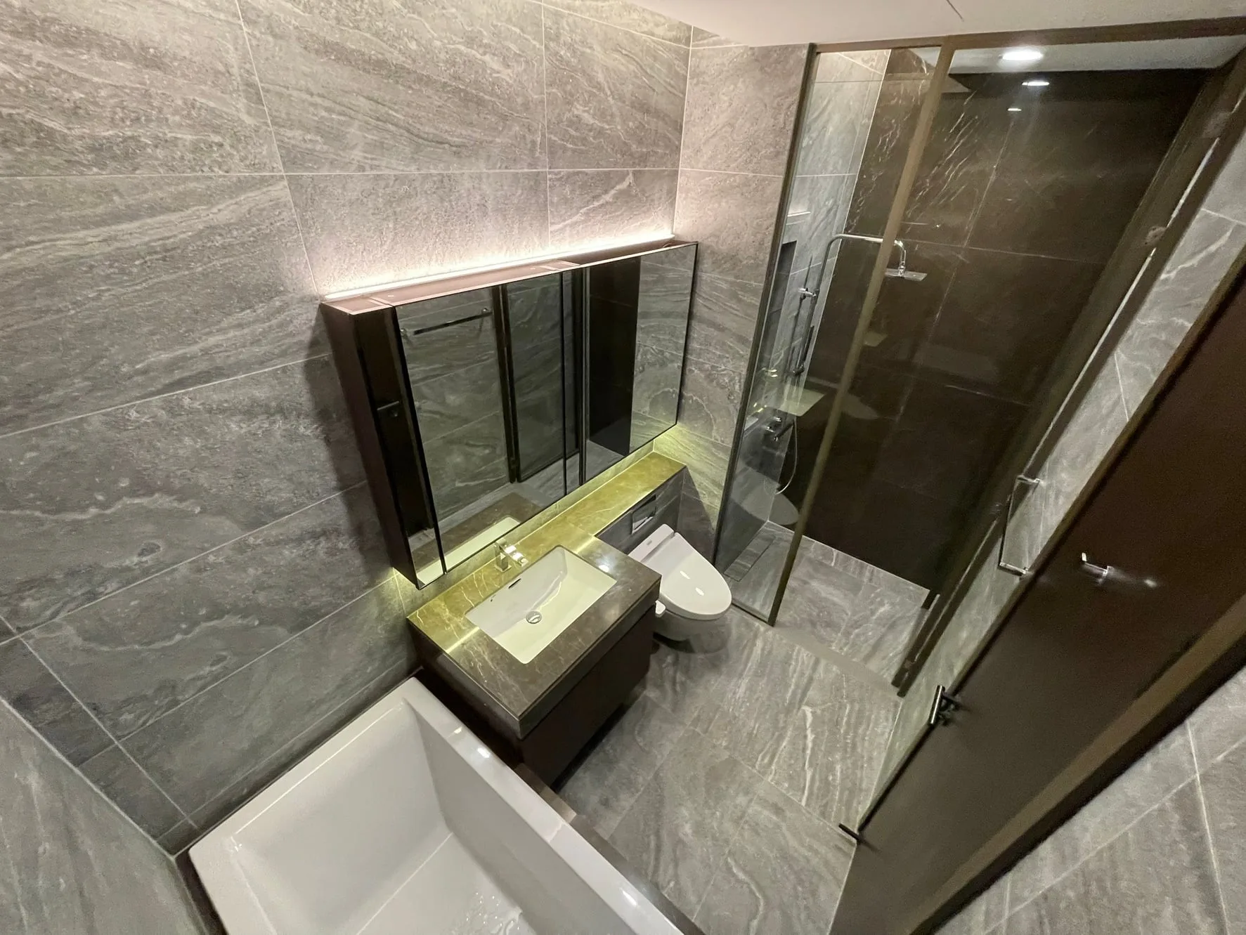 Property photos for The Esse Sukhumvit 36