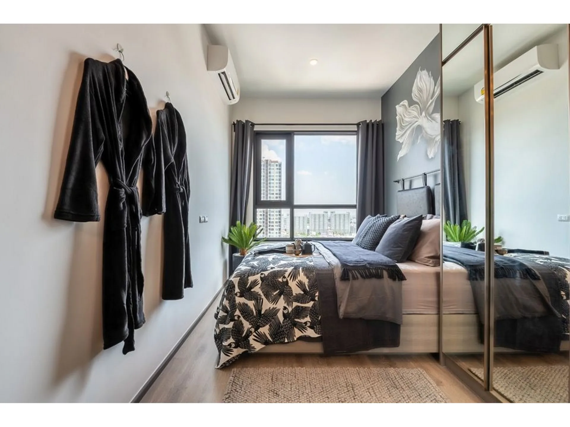 Property photos for Knightsbridge Prime Onnut