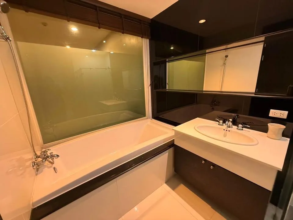 Property photos for The Address Chidlom