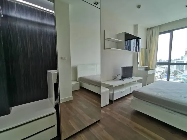 Property photos for The Room Sukhumvit 62