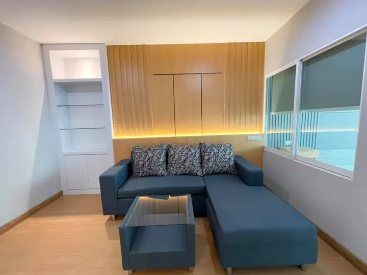 Property photos for Life @ Phahon - Ari