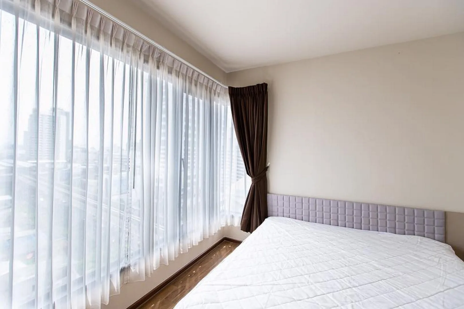 Property photos for Onyx Phaholyothin