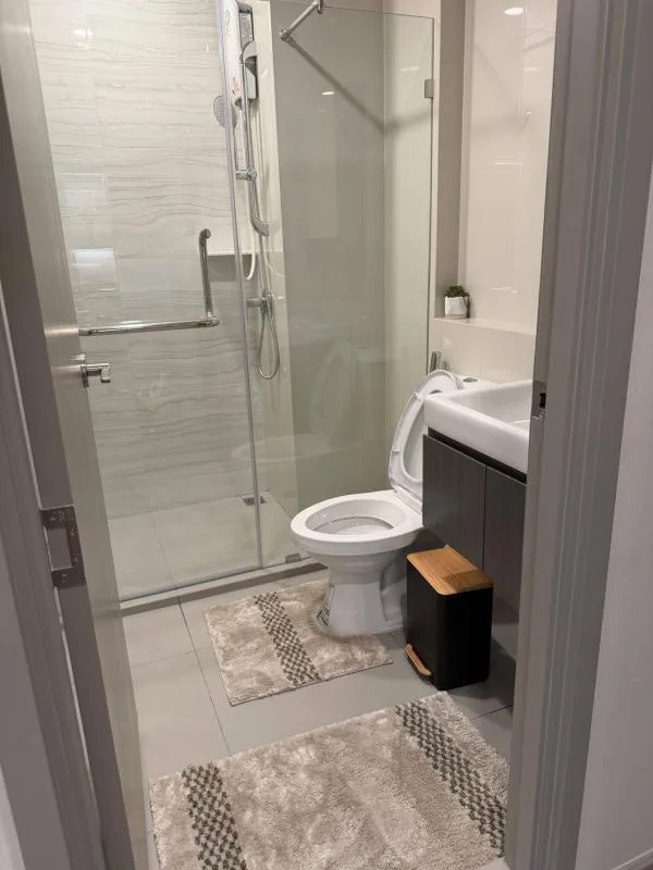 Property photos for Aspire Onnut Station