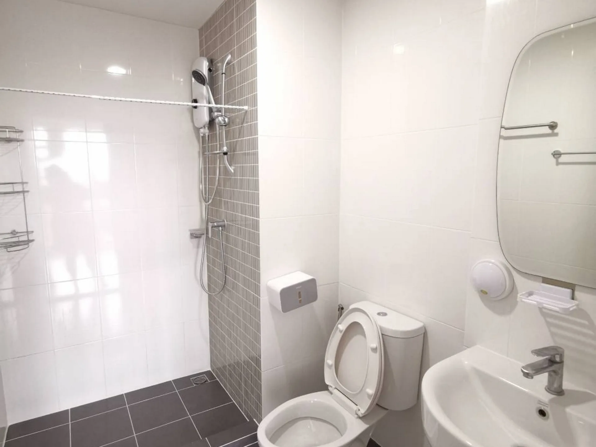 Property photos for the bella condo rama 2