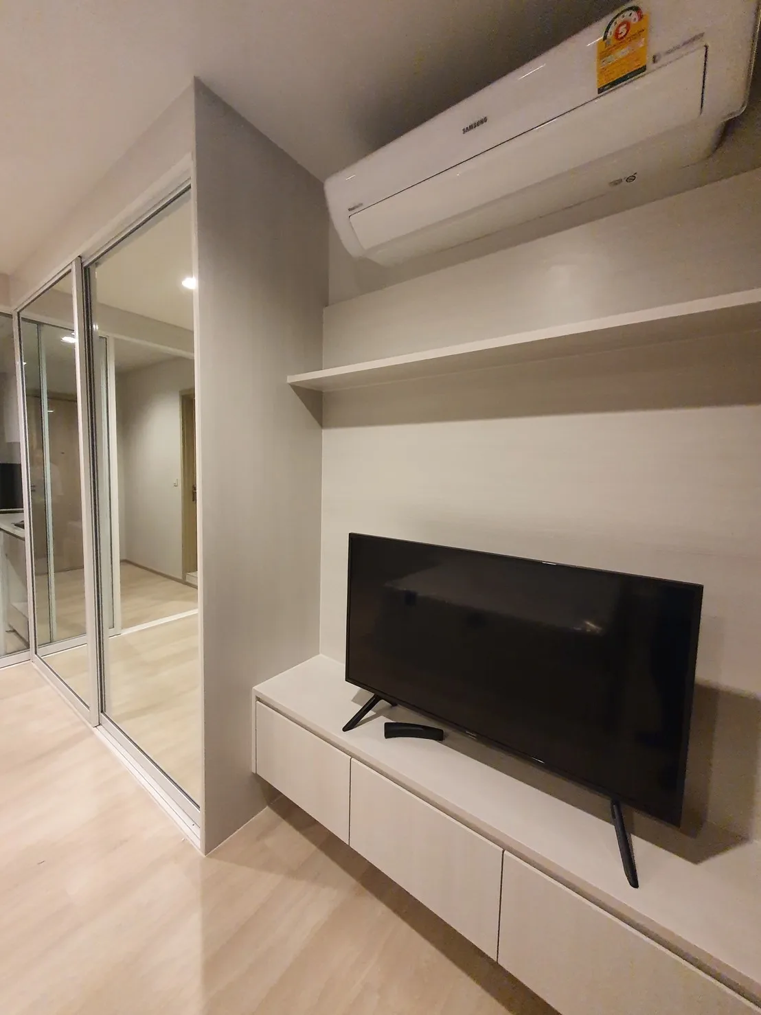 Property photos for Life One Wireless