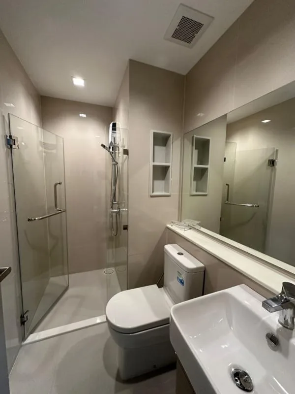Property photos for Life Sathorn Sierra