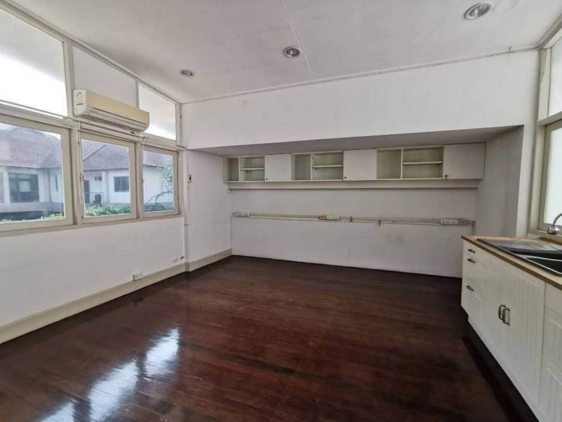 Property photos for Single House Ekkamai 6
