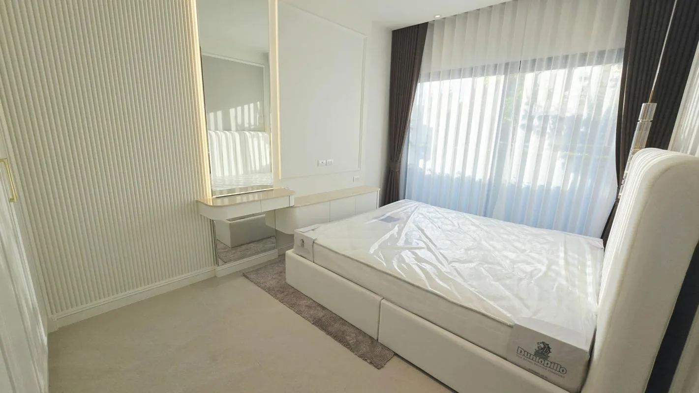 Property photos for Baan Klang Muang The Edition Bangna-Wongwaen