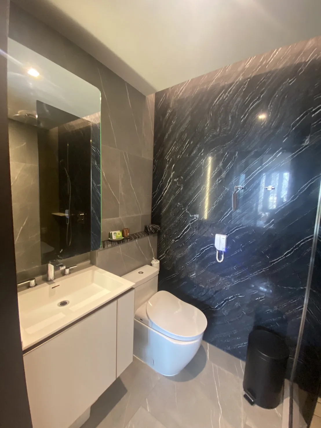 Property photos for The Reserve Sukhumvit 61