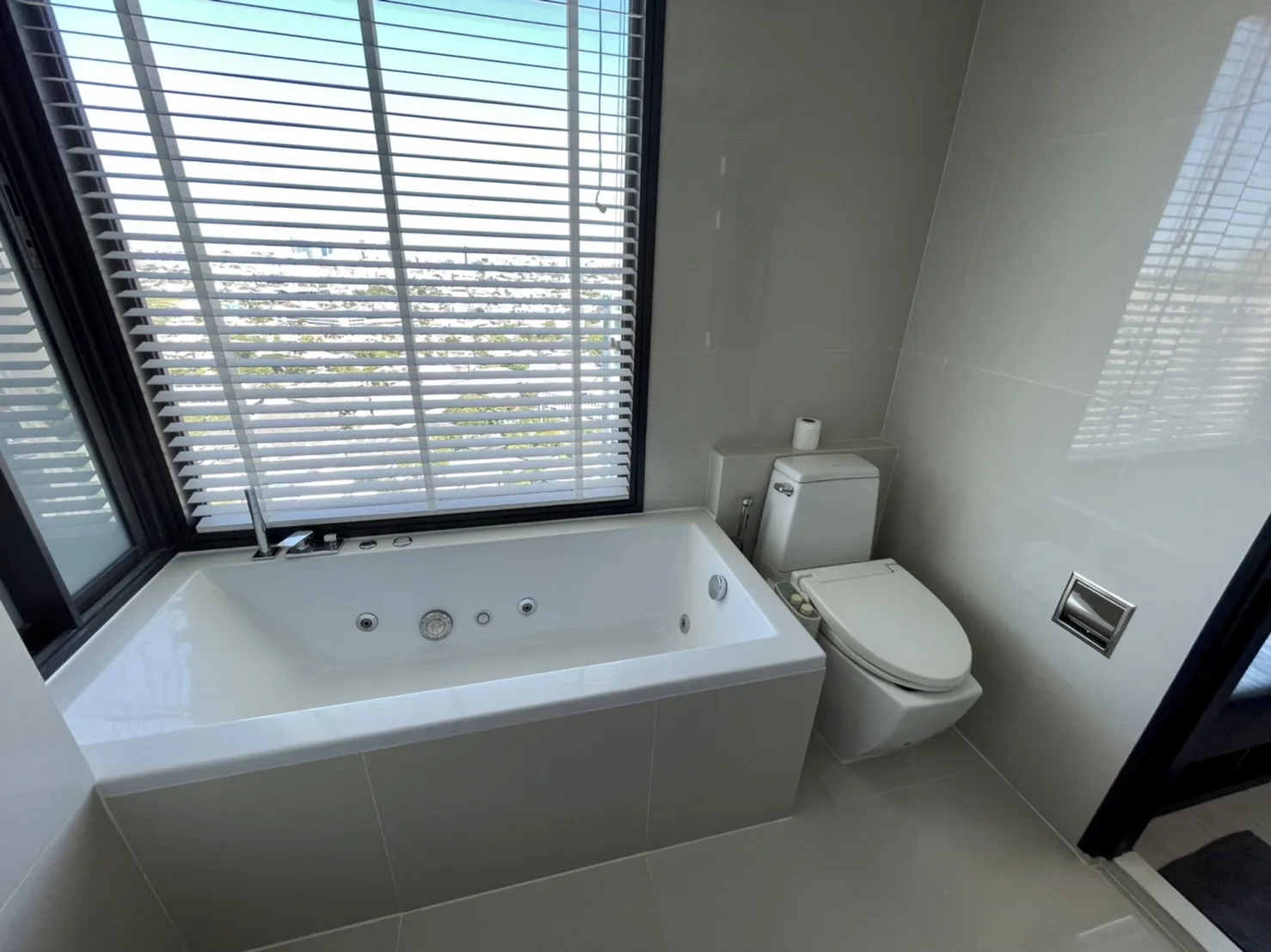 Property photos for Rhythm Sukhumvit 44/1