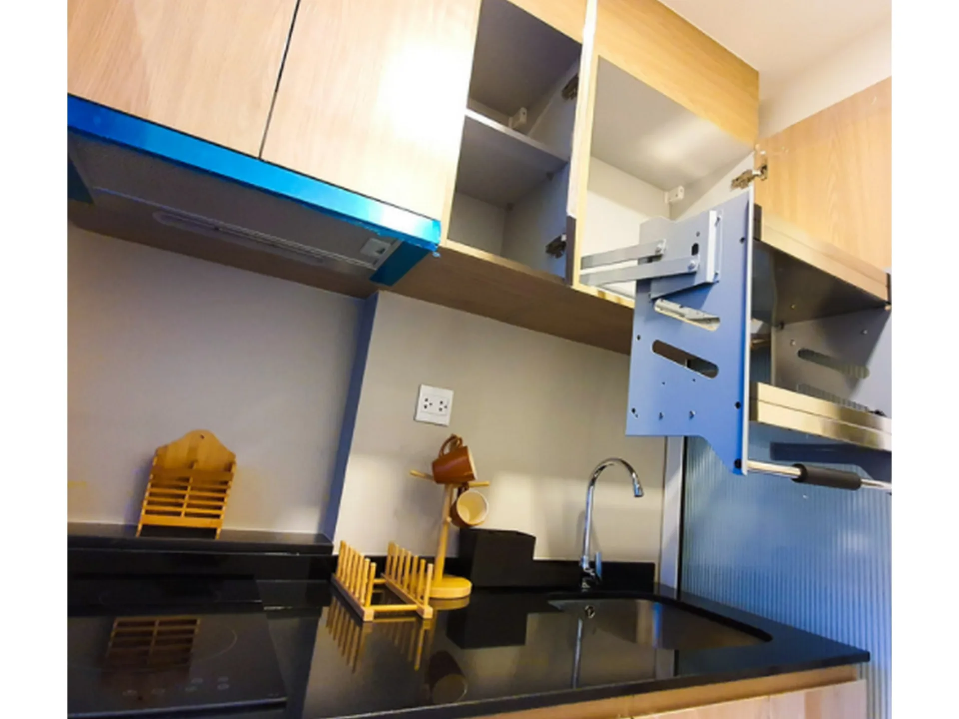 Property photos for Chambers On - nut Station