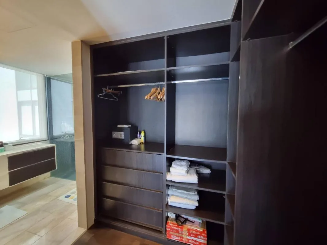 Property photos for Hansar Rajdamri