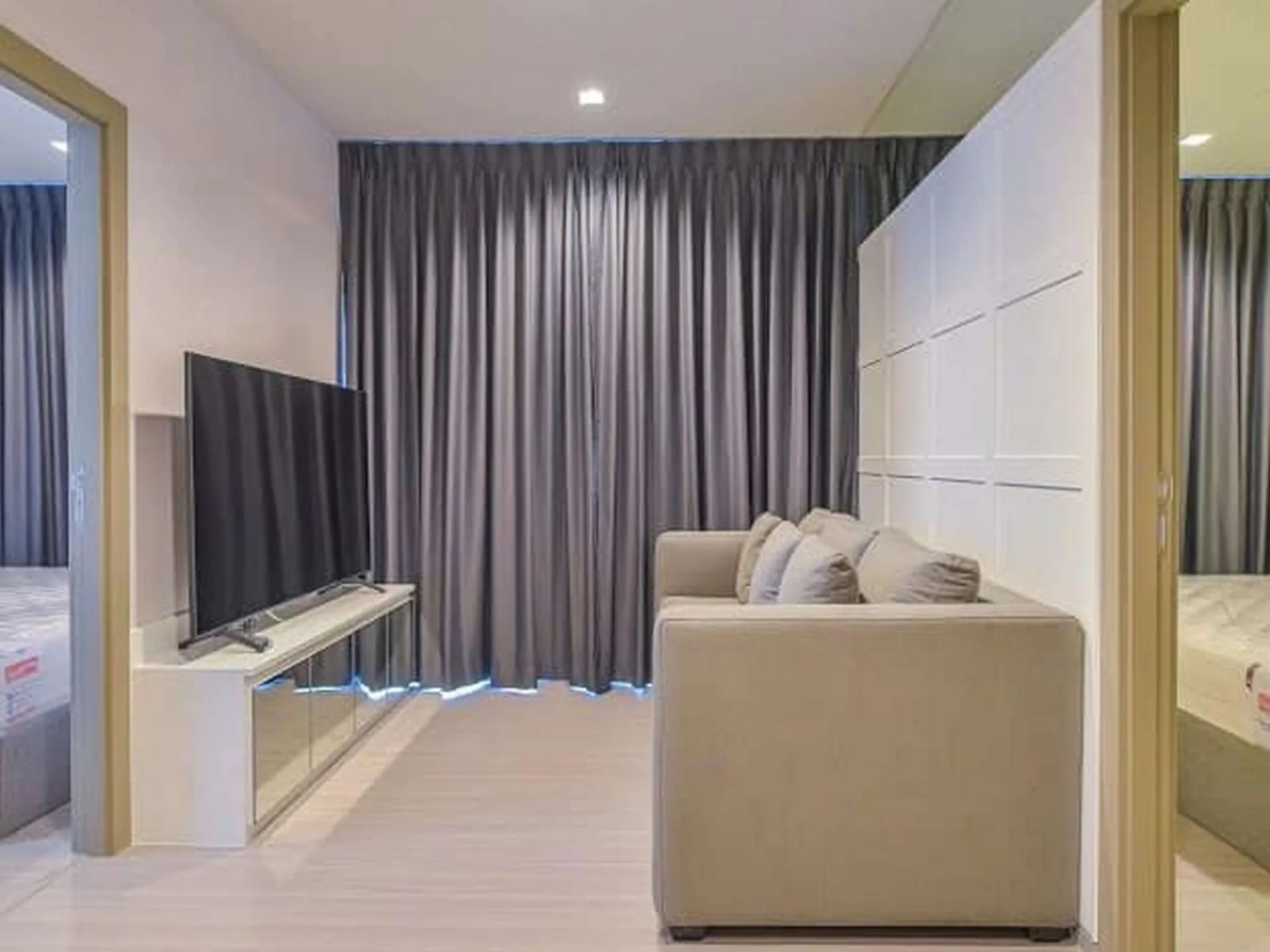Property photos for LIFE Asoke - Rama 9