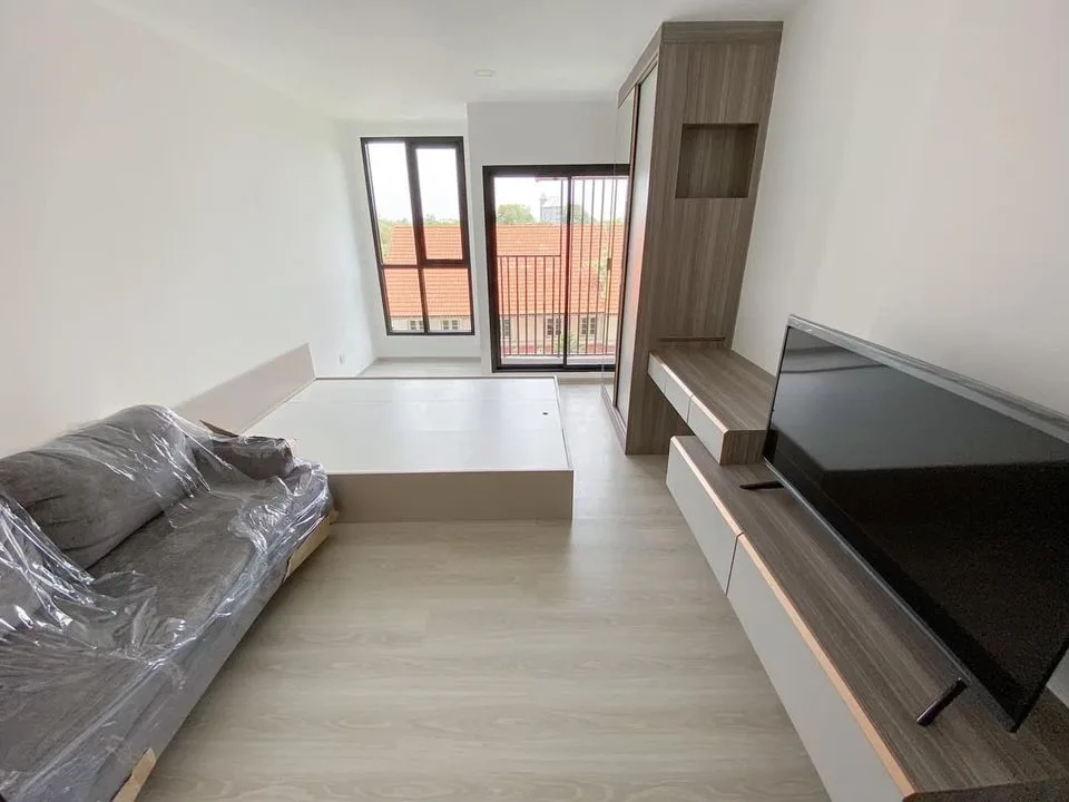 Property photos for Kensington 63