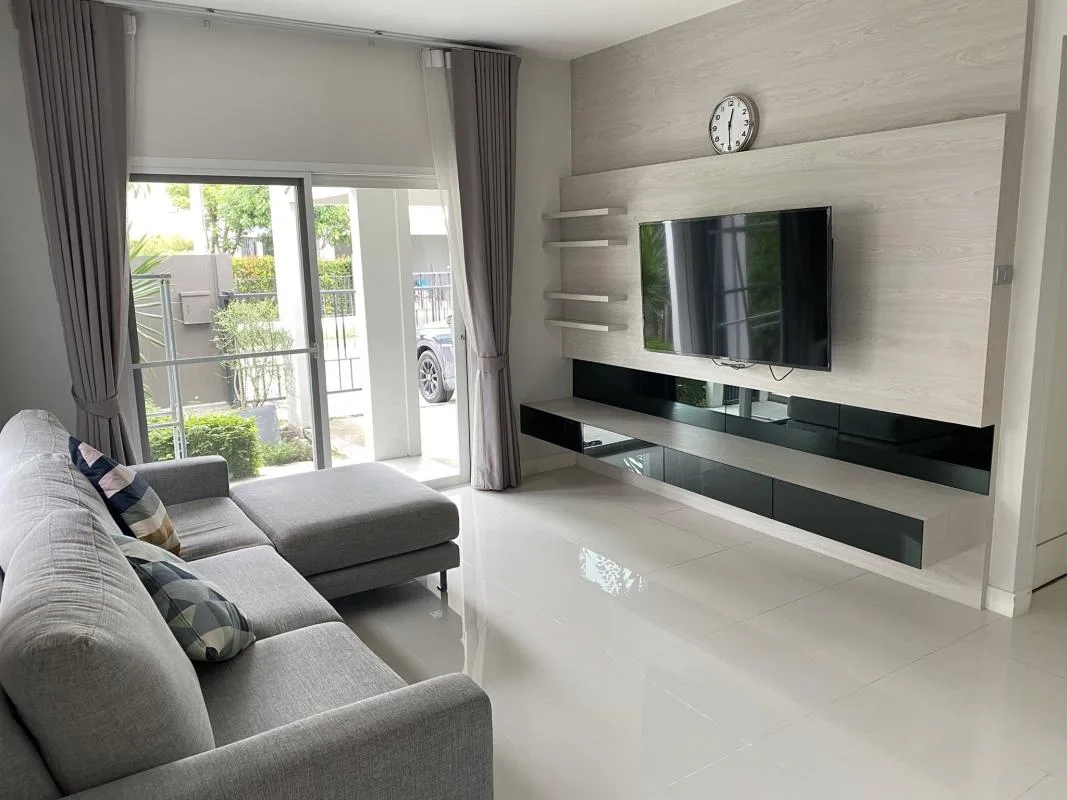 Property photos for Mantana Onnut-Wongwaen 5