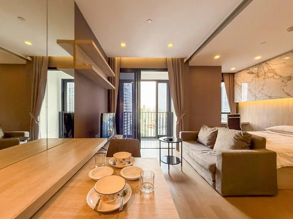 Property photos for Ashton Asoke