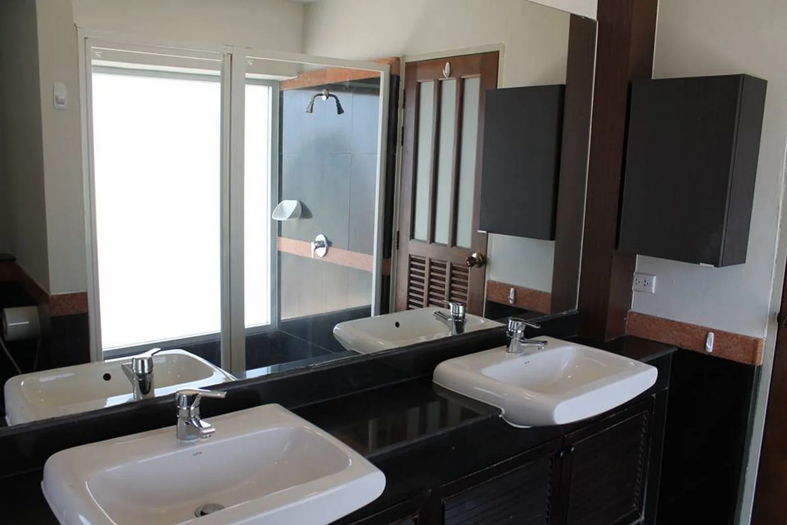 Property photos for Baan Thirapa