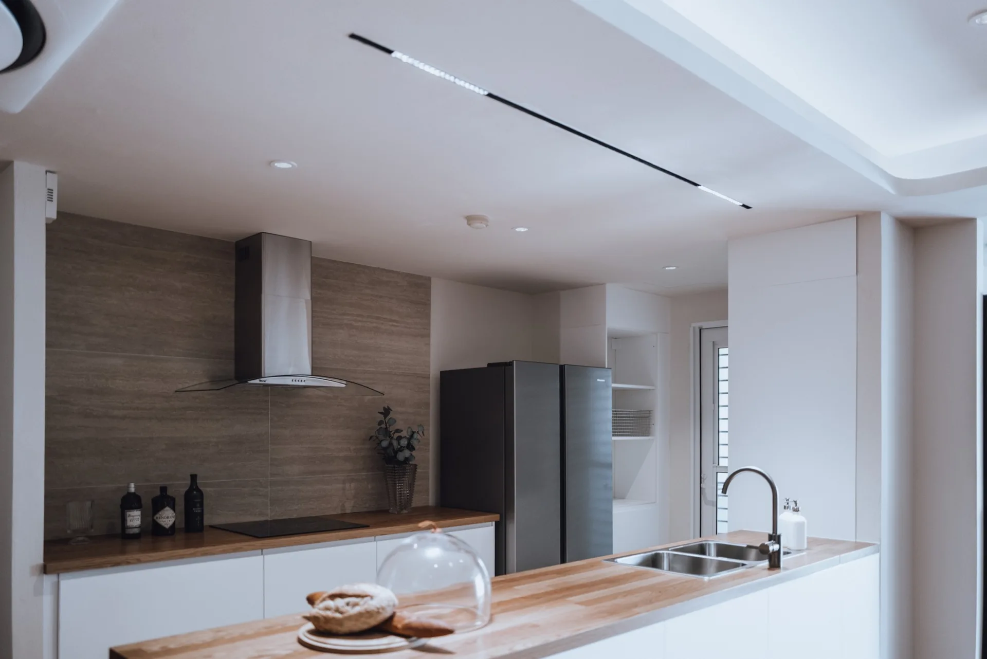 Property photos for Supreme Elegance