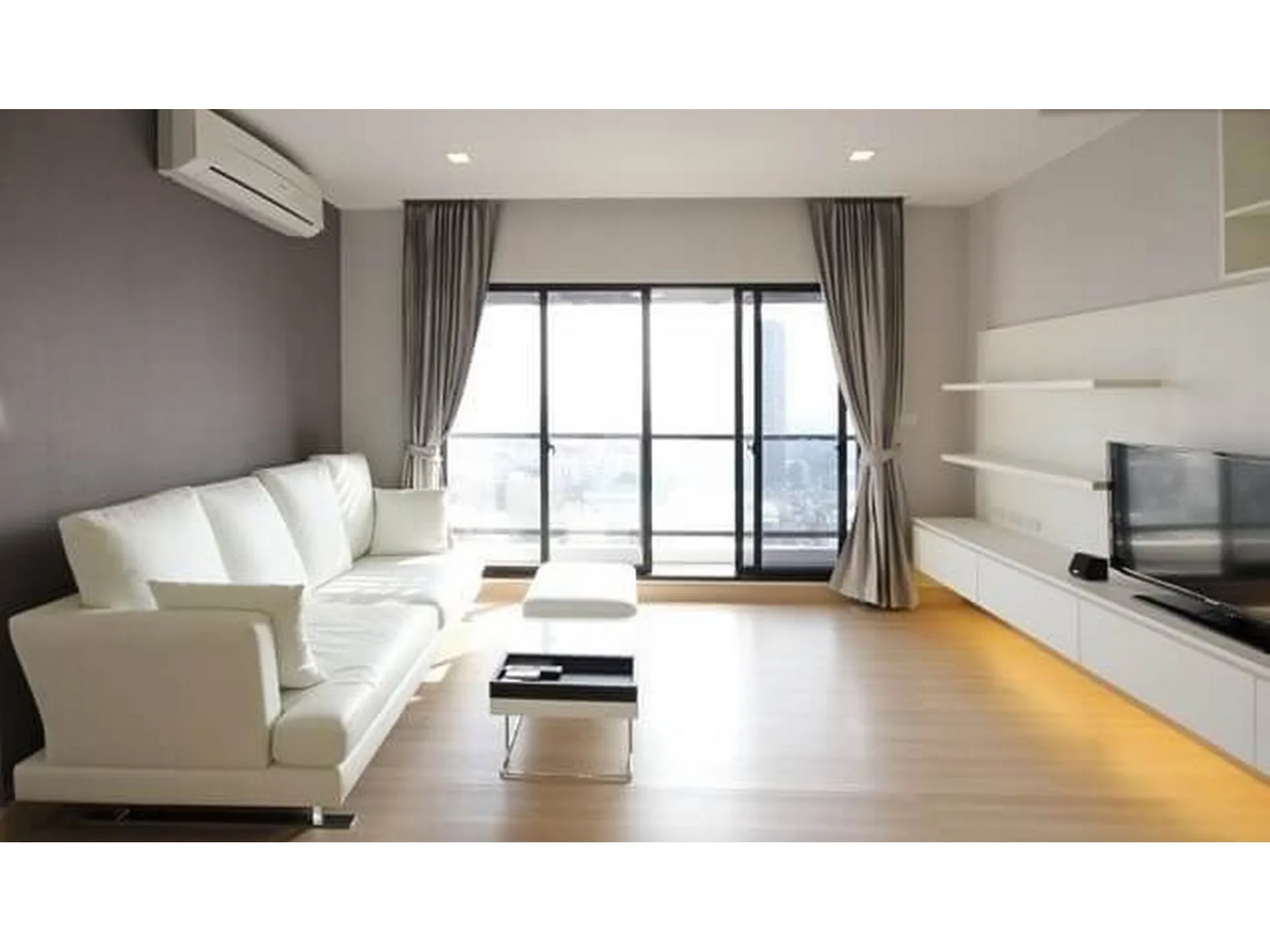 Property photos for Urbano Absolute Sathon - Taksin