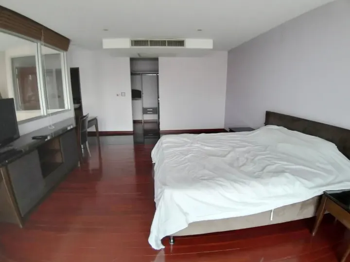 Property photos for Seven Place Executive Residences