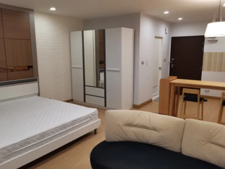 Property photos for Sathorn Gardens