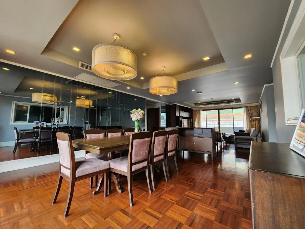 Property photos for Monet House Apartment