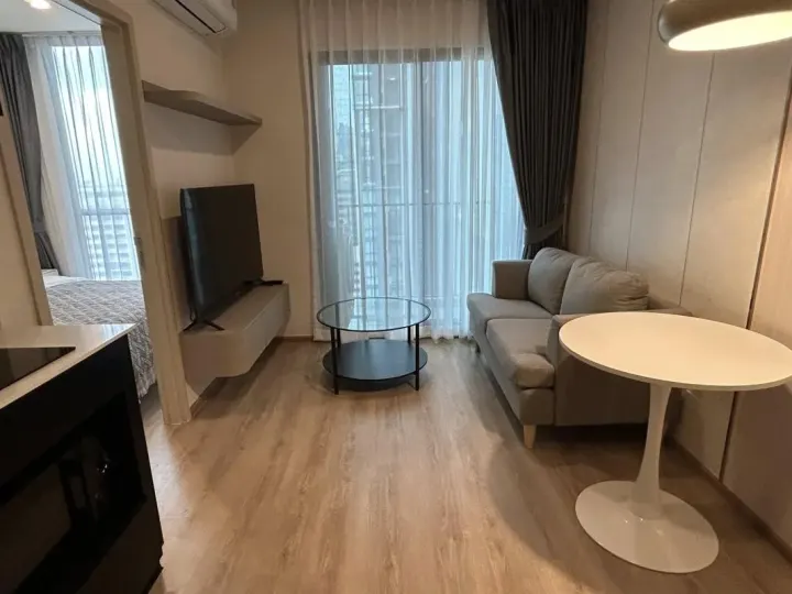 Property photos for Nue District R9