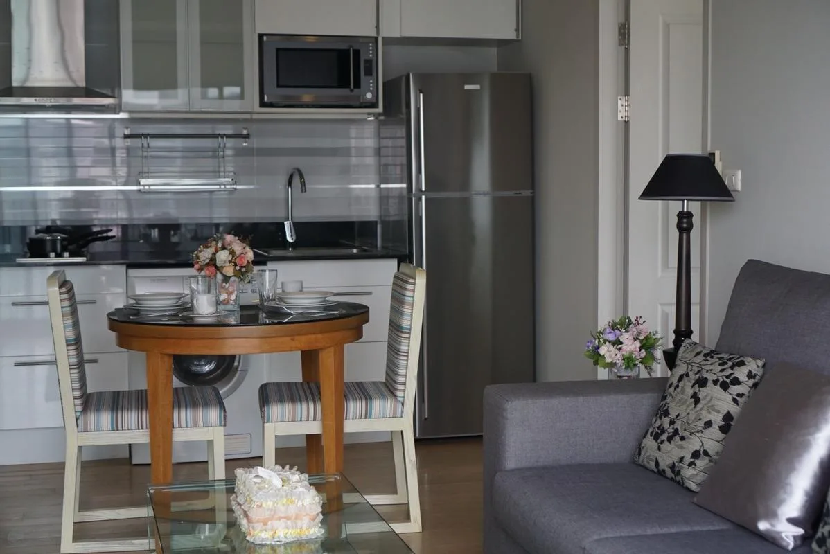 Property photos for Noble Refine