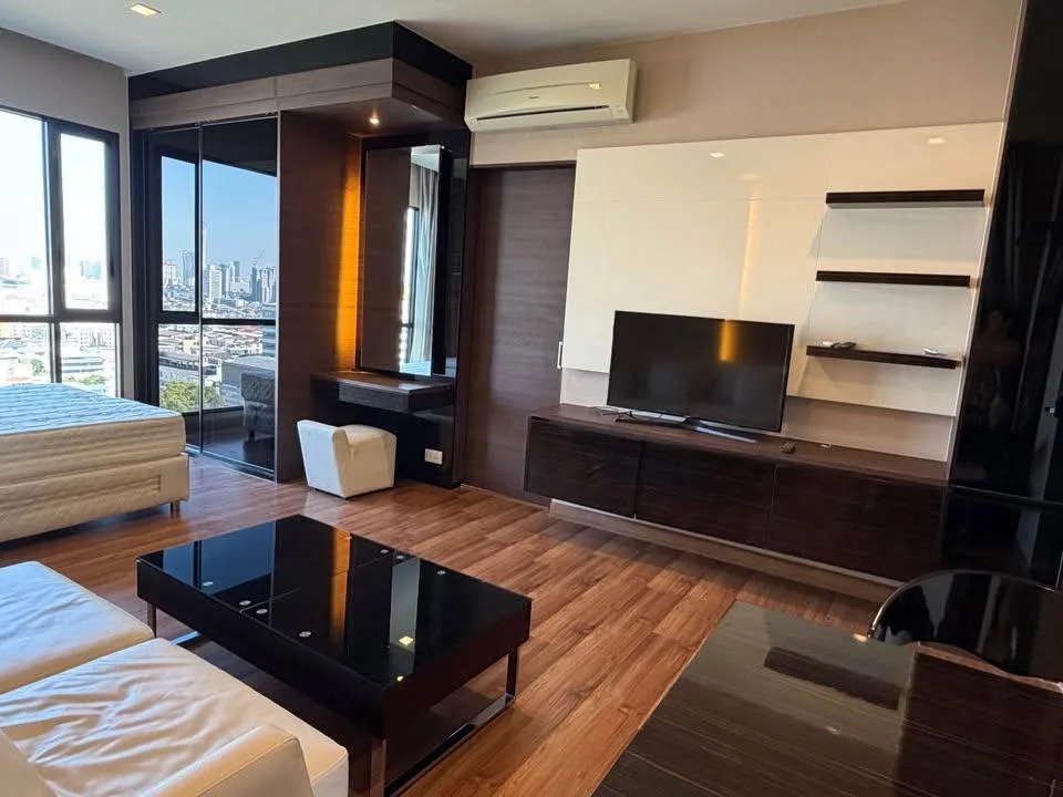 Property photos for Ivy Ampio