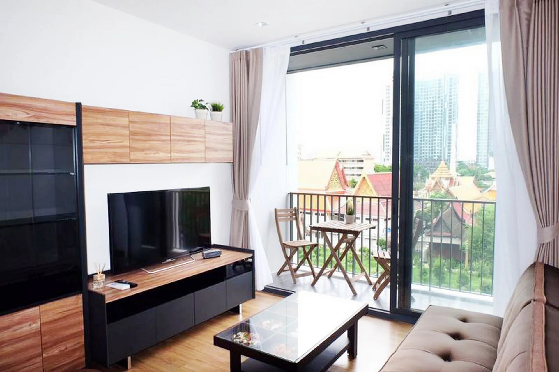 Property photos for Hasu Haus