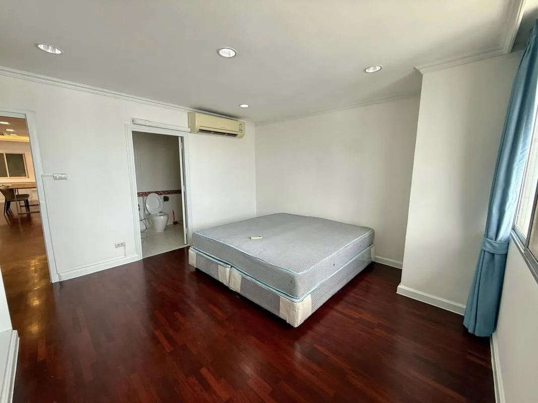 Property photos for D.S. Tower 1 Sukhumvit 33