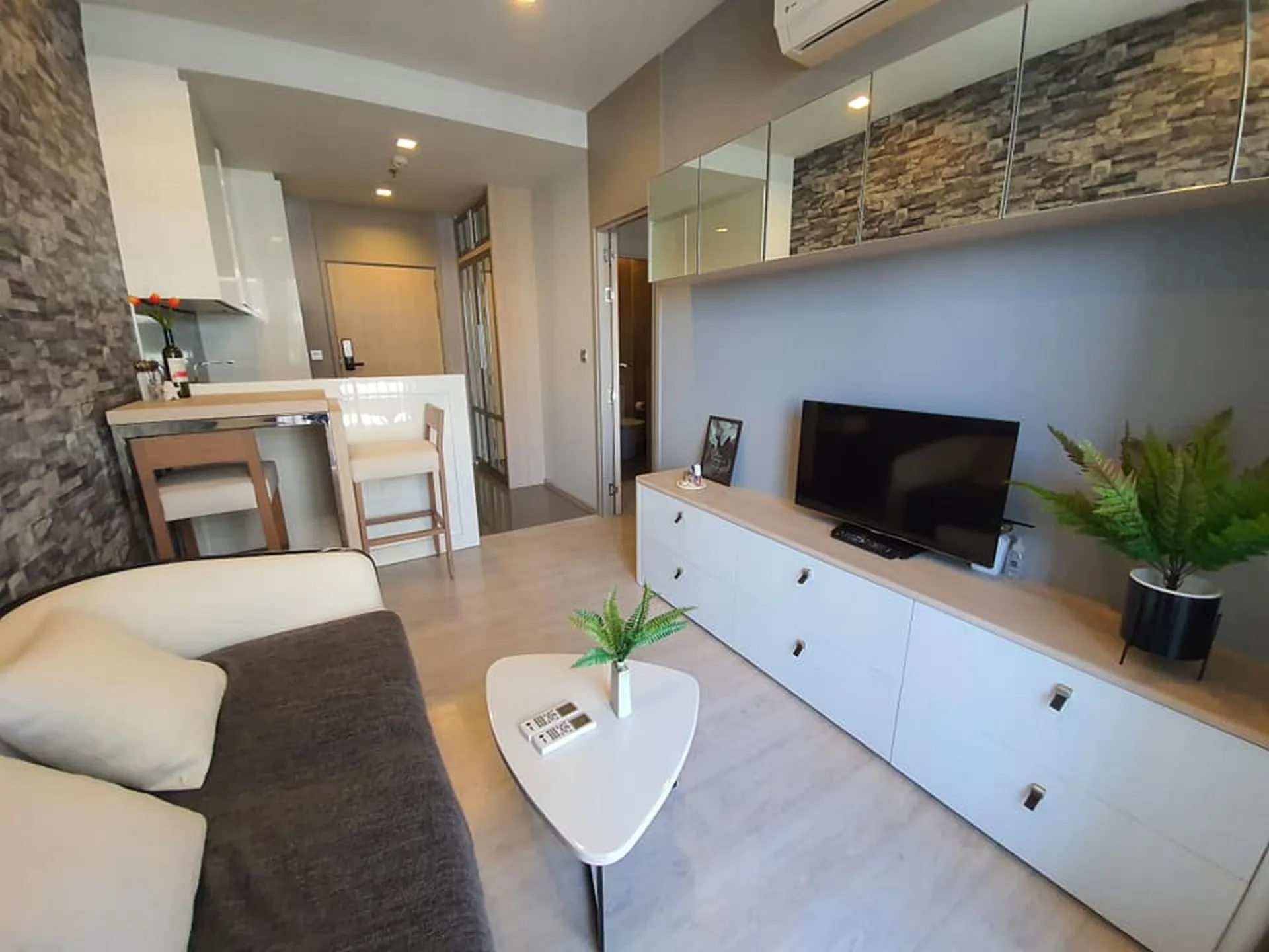 Property photos for M Thonglor 10