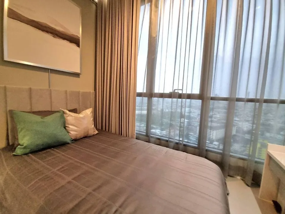 Property photos for The Room Sathorn - St.Louis