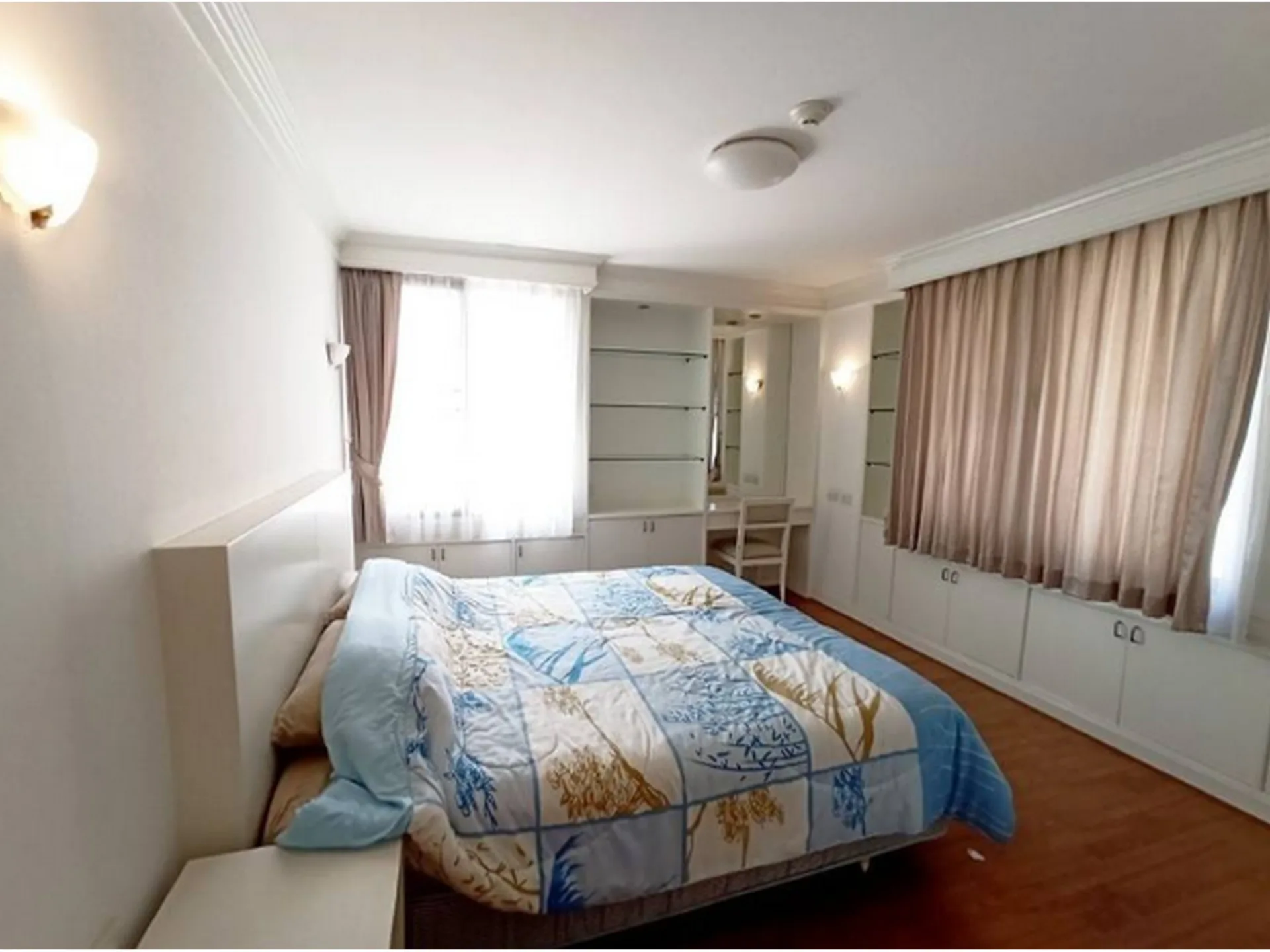Property photos for Las Colinas