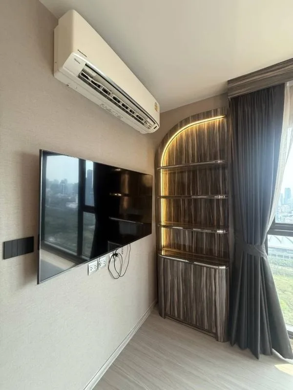 Property photos for Life Asoke Hype