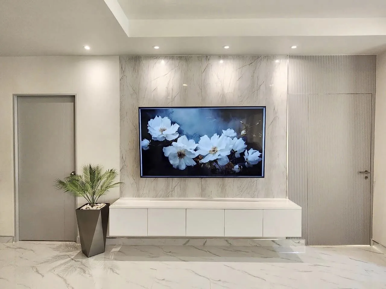 Property photos for The Trendy Condominium
